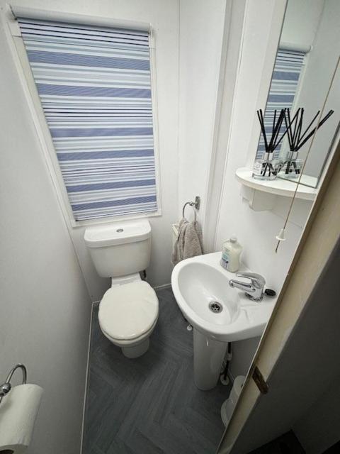 Summer Breeze - Family Holiday Home In Camber Sands Екстер'єр фото